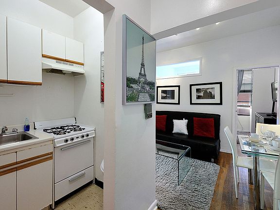 4th image of 201 E 89th St APT 4A
