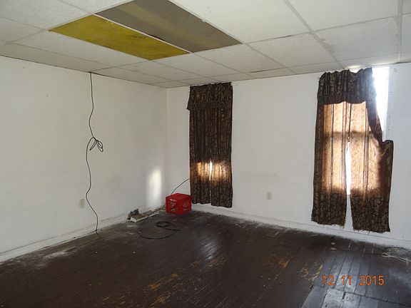 4th image of 1111 Park St