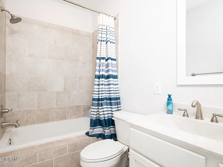 220 Gray Duck Dr — Photo 25