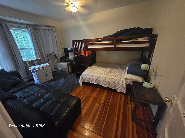 19-21 Granville Rd. — Photo 22