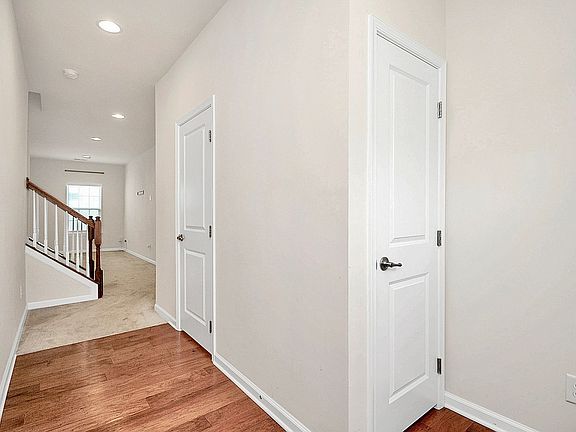 4th image of 7432 White Elm Ln