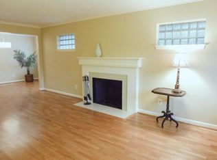 7532 20th Ave NE #A, Seattle, WA 98115