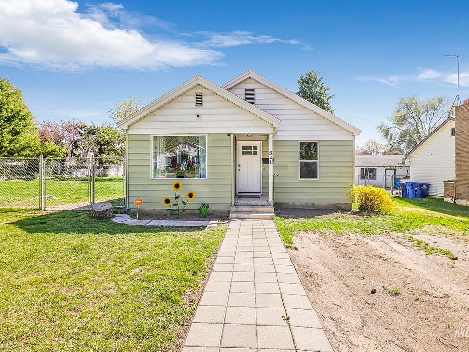 1st image of 521 E Avenue D