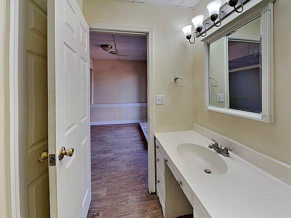 2nd image of 7331 Essex Dr