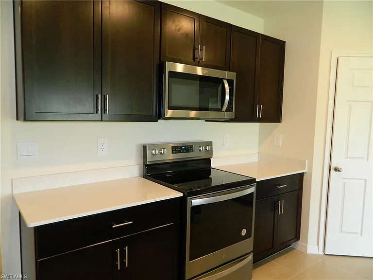 25118 Doredo Dr — Photo 3