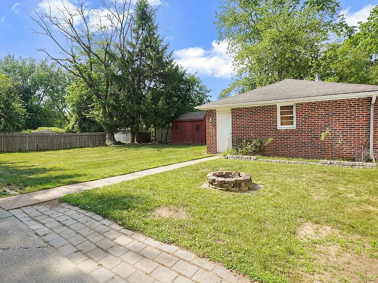 38 Carlson Ct #1 — Photo 21
