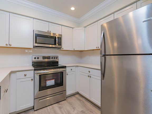 5th image of 2638 Gately Drive #98