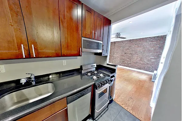 Rented by REAL New York | media 12