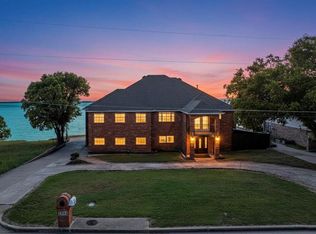 213 Scenic Dr, Heath, TX 75032