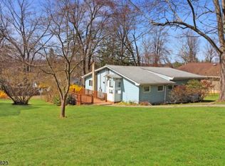 81 Ridgeway Ave, Blairstown, NJ 07825