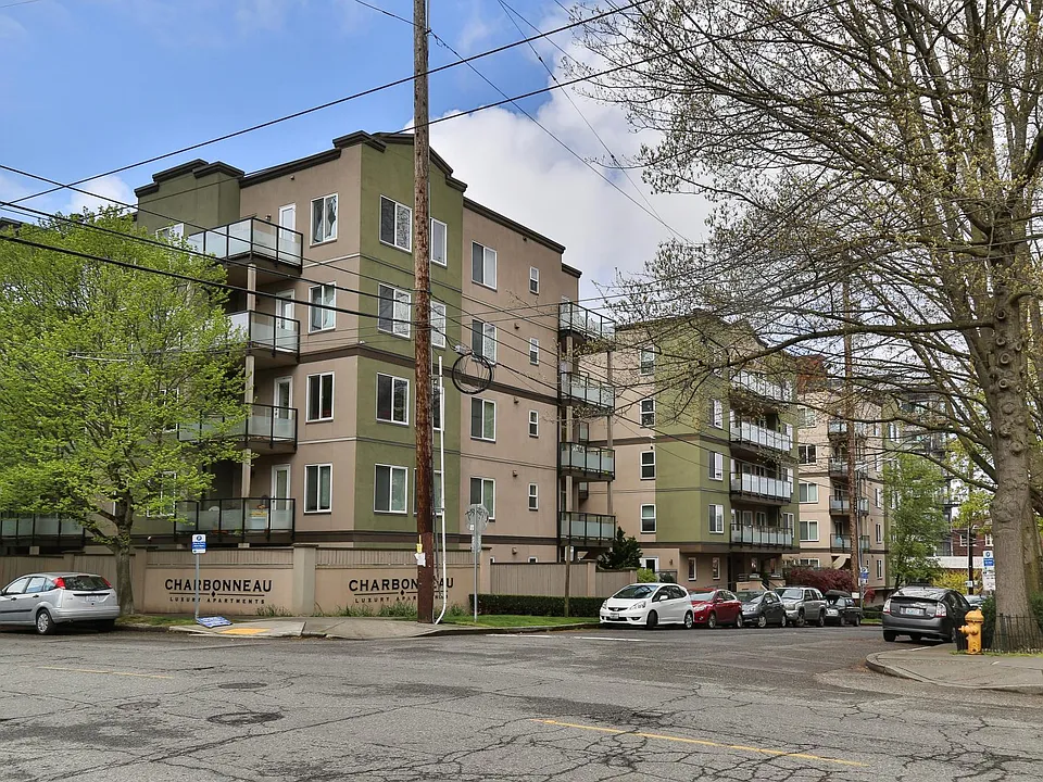 Charbonneau Apartments