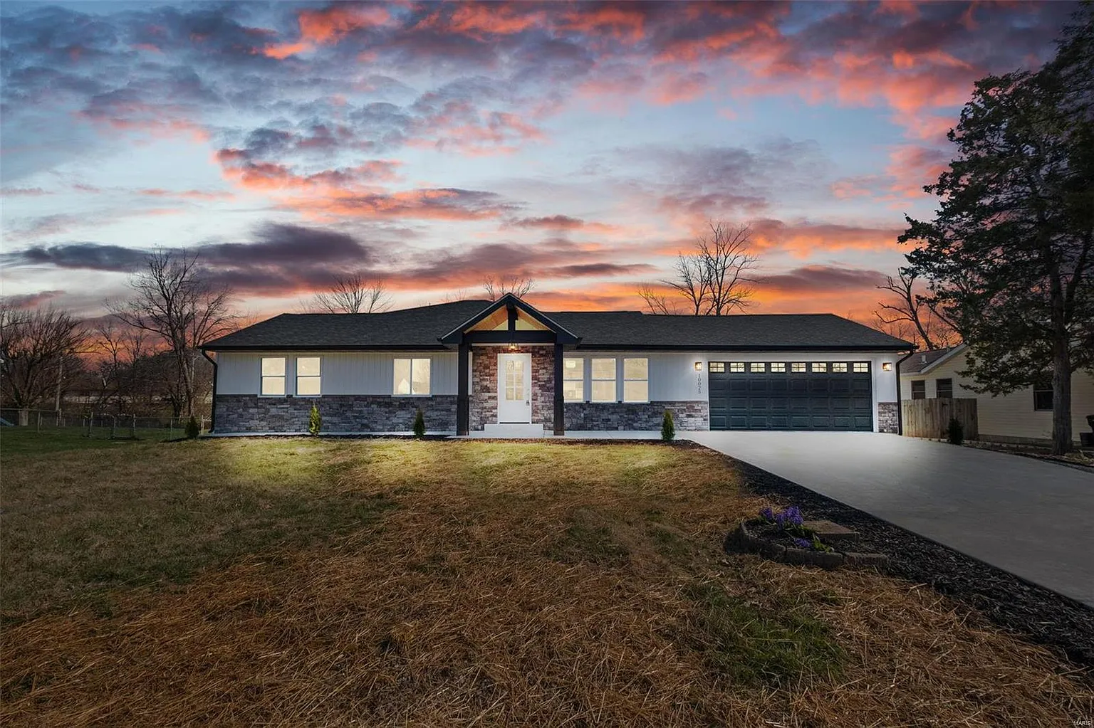 10025 Meadowfield Ln photo 1