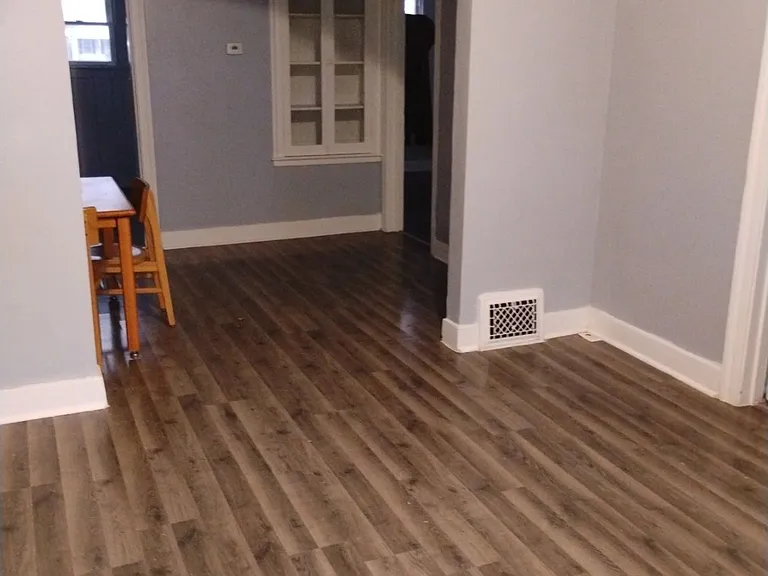 1338 E Indiana St — Photo 9