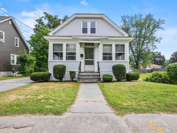 38 Marshall Ave, Lowell, MA 01851