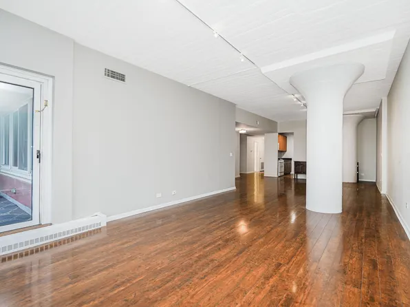 80 Bay Street Landing image 8 of 31