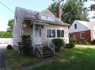 24 Woolf Ave, Akron, OH 44312