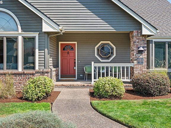 2nd image of 1311 Victorian Way