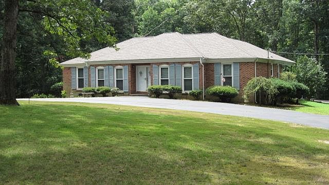 1st image of 906 Asbury Dr