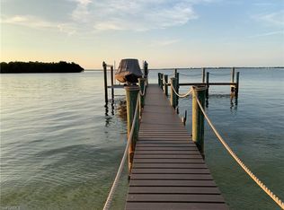 1898 Woodring Rd, Sanibel, FL 33957