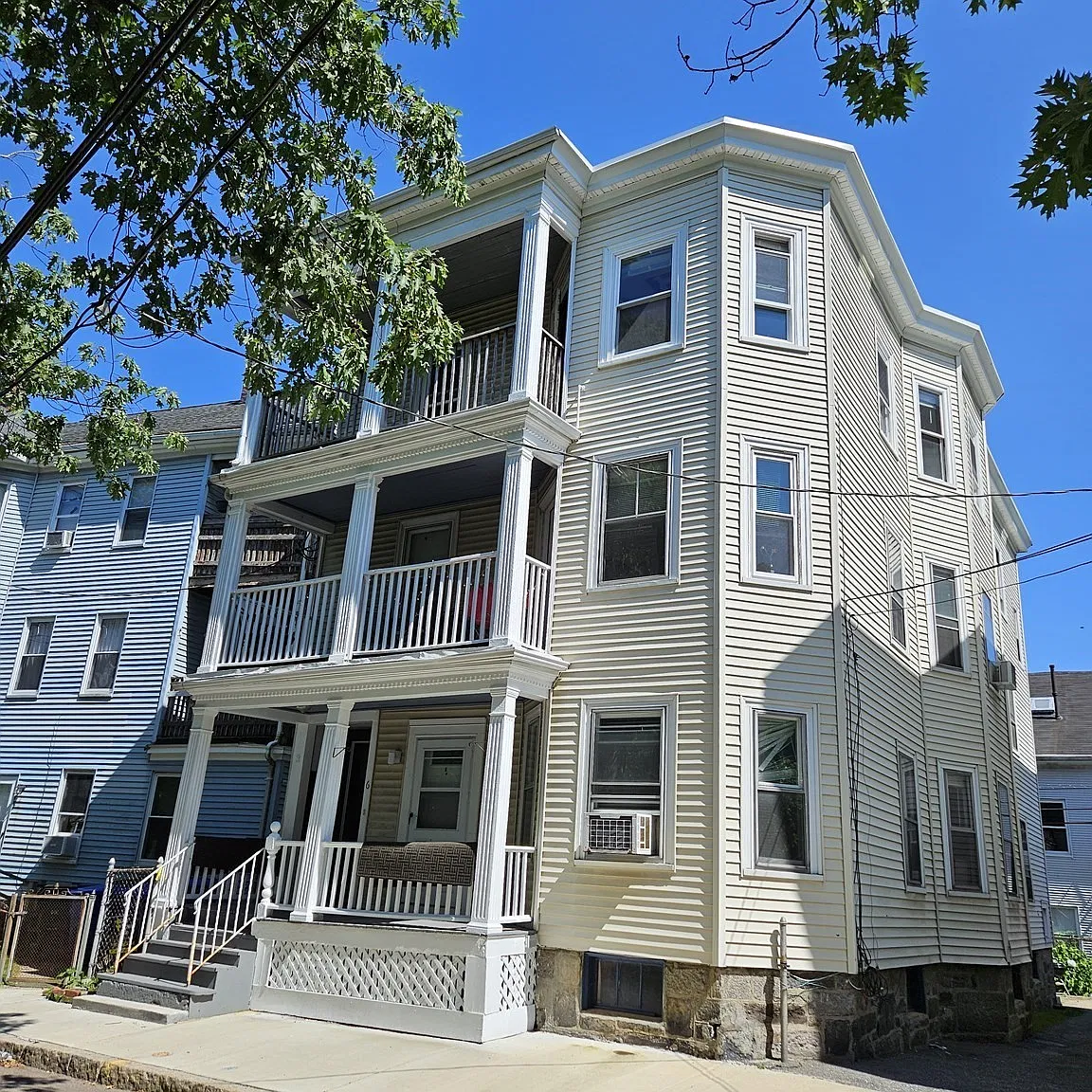 2 bed, 1.0 bath, 1312 sqft, $3,500 — Photo 1