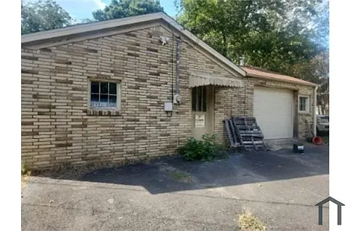 501 W Main St #1 Photo 1