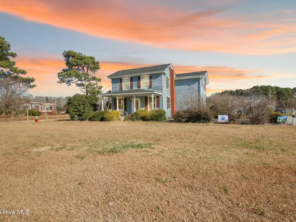 3305 Caratoke Highway, Currituck, NC 27929