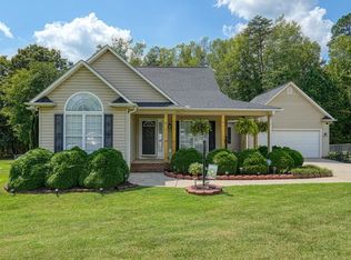 404 S Gretchin Ct, Roebuck, SC 29376
