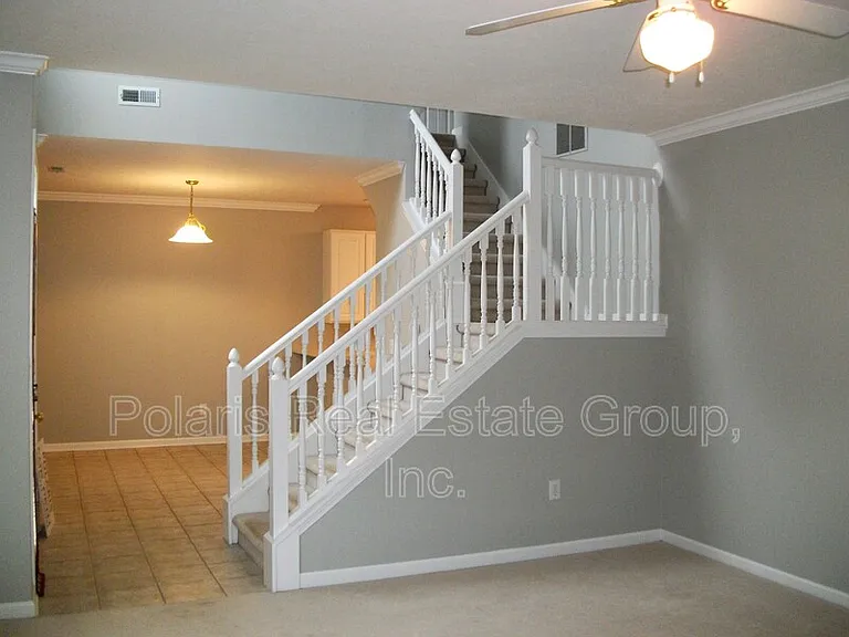 2215 Colfax Ln — Photo 6