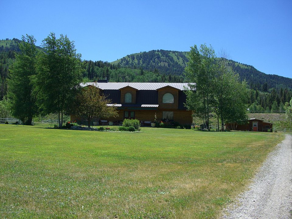1st image of 4475 Mule Deer Ln