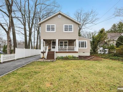 210 Webb Ave, River Edge, NJ, 07661