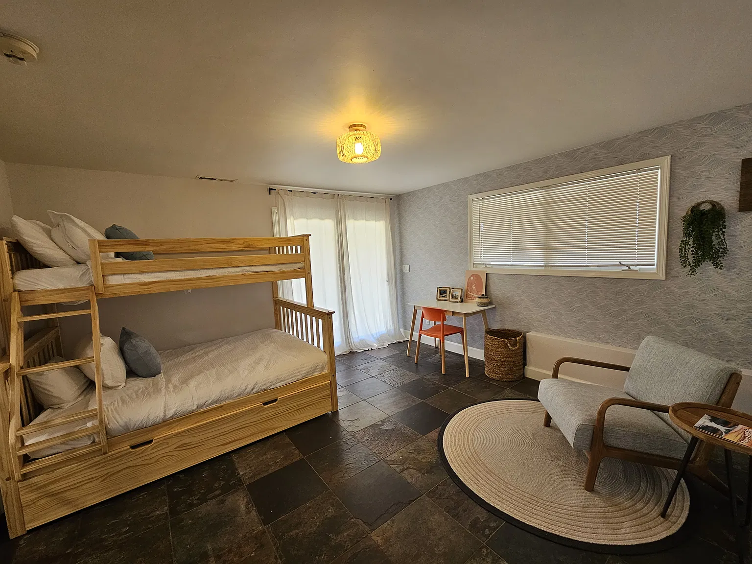 1 bed, 960 sqft, $3,000 — Photo 4