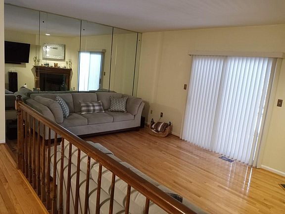 4th image of 22 Variton Dr