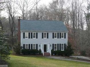 700 Luxbury Rd, Winston Salem, NC 27104