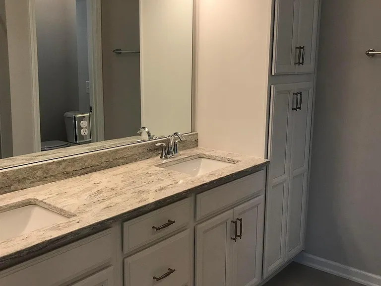 1042 Commack Dr — Photo 9
