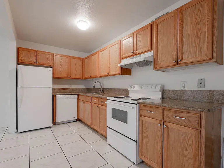 5198 Greene Ln — Photo 13