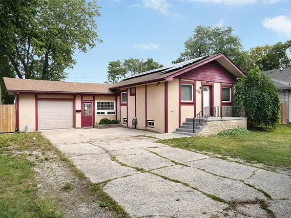 986 Eastlawn Ave, Windsor, ON N8S 3H9