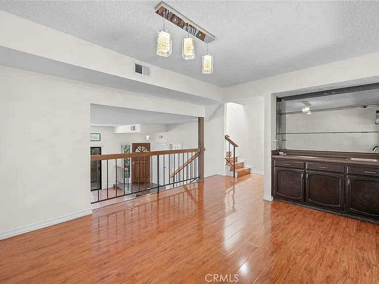7100 Balboa Blvd #803 — Photo 12
