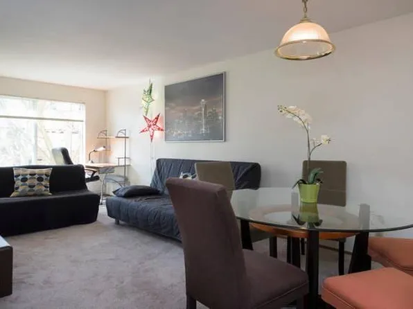 4011 Whitman Ave N, Seattle, WA