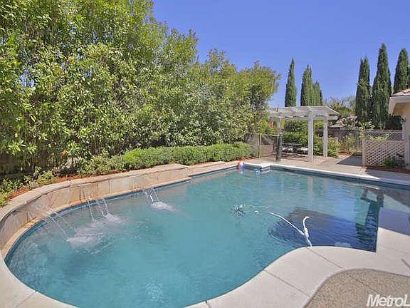 5th image of 3709 Los Cerros Pl