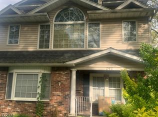 243 Sylvan St, Rutherford, NJ 07070