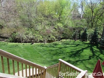 2nd image of 600 SE Brentwood Dr