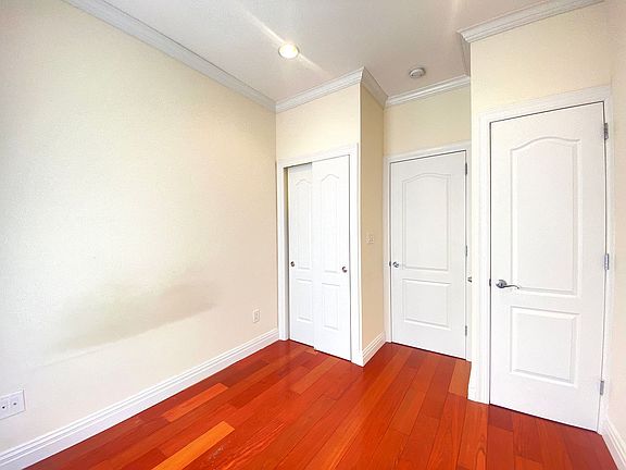 3rd image of 157 E 99th St #22