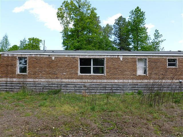 2nd image of 381 Groveland Dr