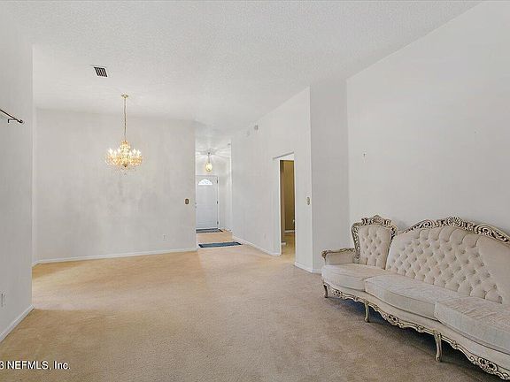 5th image of 1725 SAW LAKE Drive