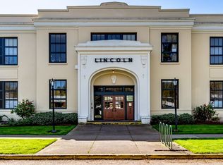 650 W 12th Ave APT 221, Eugene, OR 97402