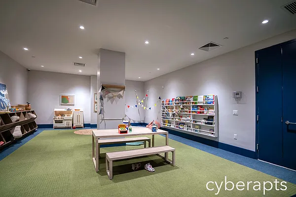 Rented by Cyberapts Management | media 30