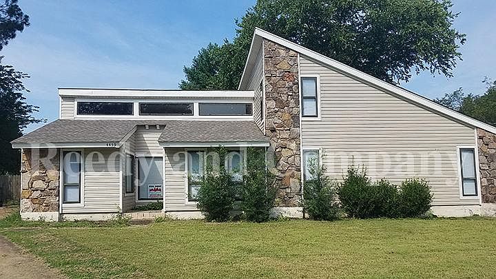 1st image of 4459 Crescent Park Dr