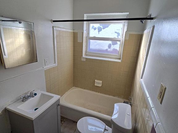 5th image of 5131 Hanna Pl SE