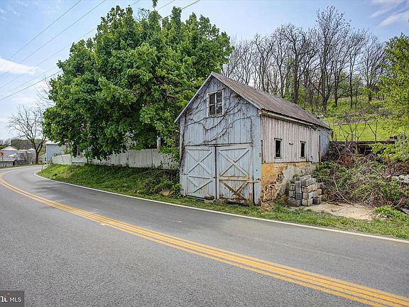 5th image of 4144 Clay Hill Rd