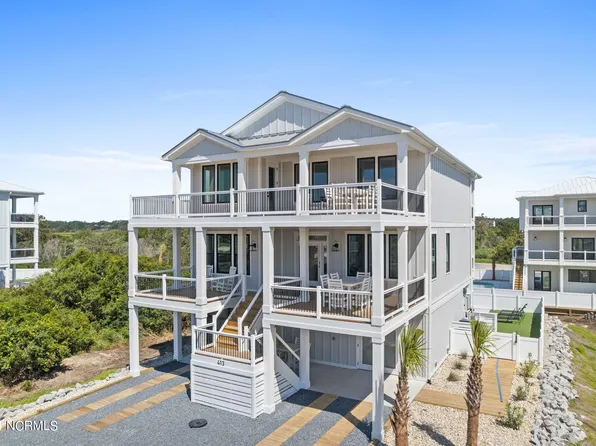 413 E Fourth Street, Ocean Isle Beach, NC 28469